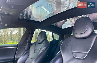 Лифтбек Tesla Model S 2017 в 