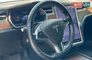 Лифтбек Tesla Model S 2017 в 