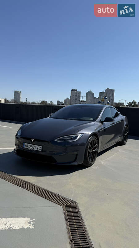 Лифтбек Tesla Model S 2021 в 