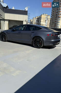 Лифтбек Tesla Model S 2021 в 