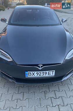 Лифтбек Tesla Model S 2019 в 