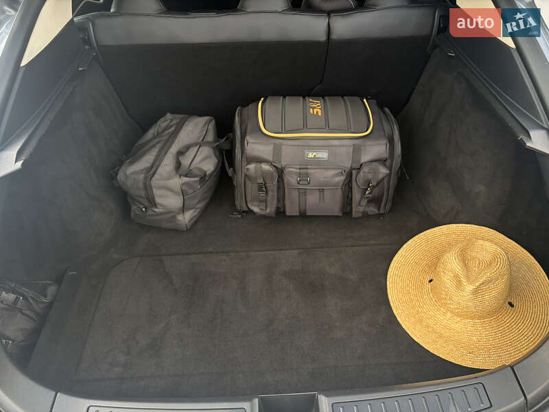 Лифтбек Tesla Model S 2013 в Днепре фото 31 Лифтбек Tesla Model S 2013 в Днепре