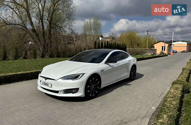 Лифтбек Tesla Model S 2019 в 