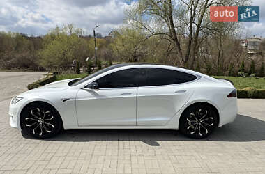Лифтбек Tesla Model S 2019 в 