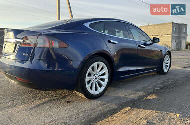 Лифтбек Tesla Model S 2017 в 