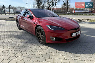 Лифтбек Tesla Model S 2017 в 