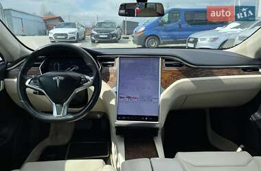 Лифтбек Tesla Model S 2017 в 