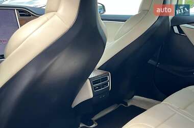 Лифтбек Tesla Model S 2017 в 