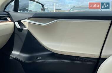Лифтбек Tesla Model S 2017 в 