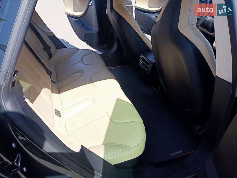 Лифтбек Tesla Model S 2013 в Харькове