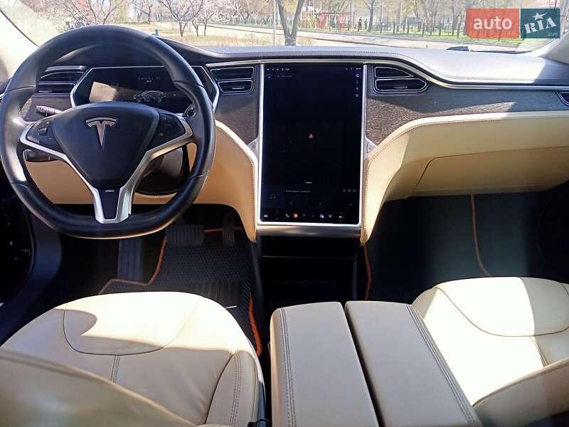 Лифтбек Tesla Model S 2013 в Харькове