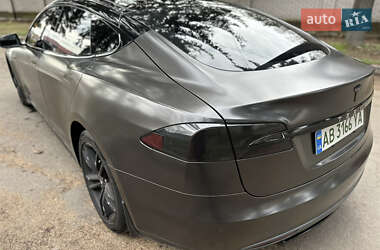 Лифтбек Tesla Model S 2014 в 