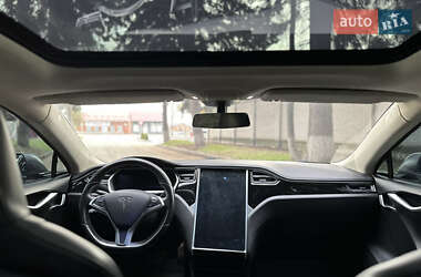 Лифтбек Tesla Model S 2014 в 
