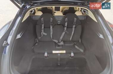 Лифтбек Tesla Model S 2014 в 