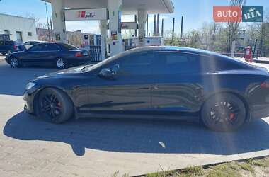 Лифтбек Tesla Model S 2014 в Днепре