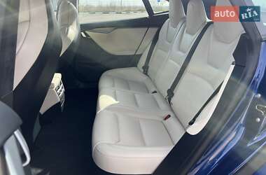 Лифтбек Tesla Model S 2020 в 