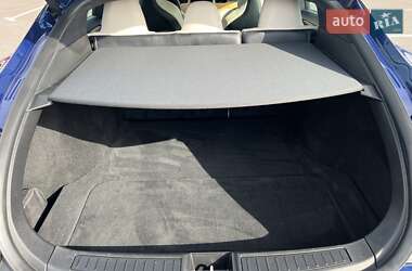 Лифтбек Tesla Model S 2020 в 