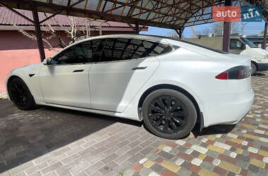 Лифтбек Tesla Model S 2018 в 