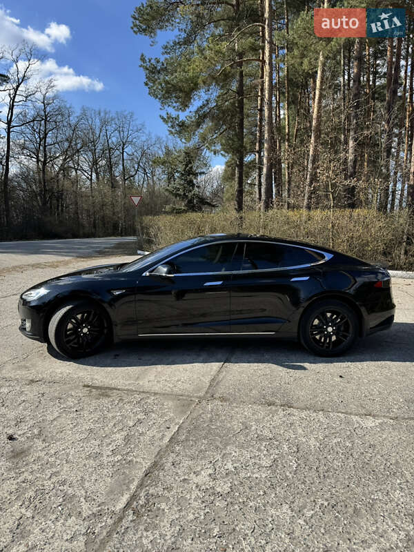 Ліфтбек Tesla Model S 2014 в Шепетівці