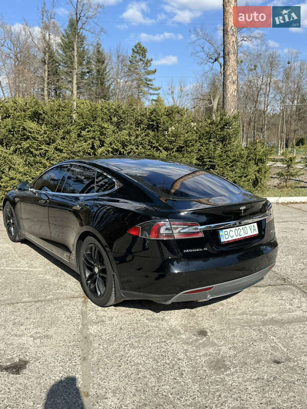 Ліфтбек Tesla Model S 2014 в Шепетівці
