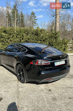 Лифтбек Tesla Model S 2014 в 