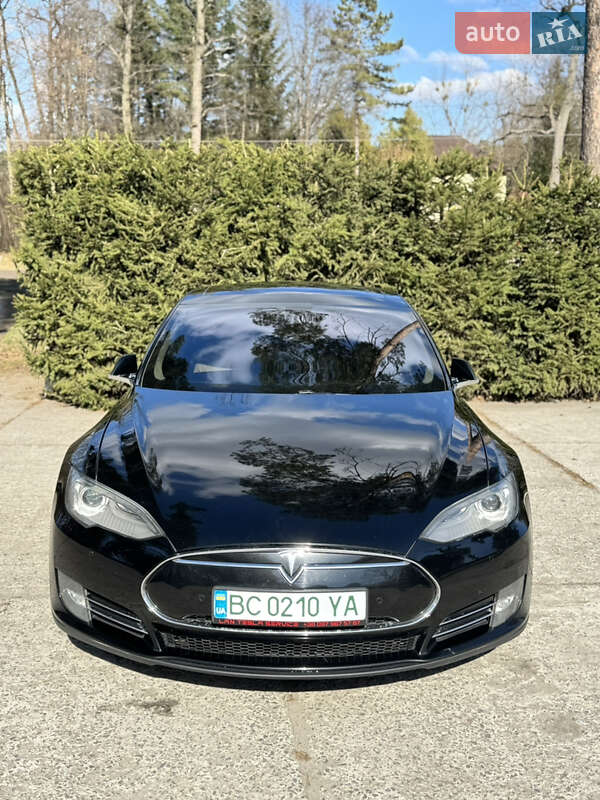 Ліфтбек Tesla Model S 2014 в Шепетівці