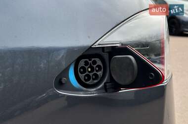 Лифтбек Tesla Model S 2018 в 