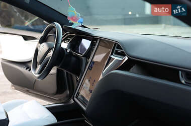 Ліфтбек Tesla Model S 2019 в 