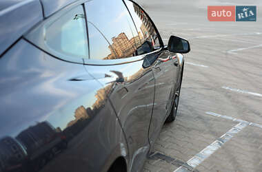 Ліфтбек Tesla Model S 2019 в 