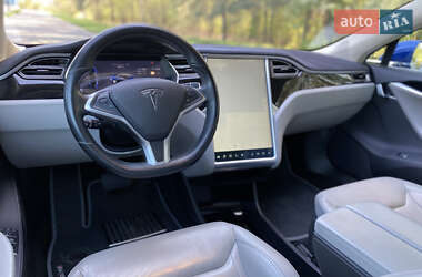 Лифтбек Tesla Model S 2015 в 