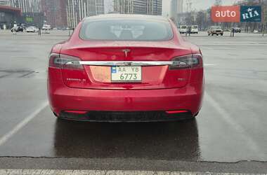 Лифтбек Tesla Model S 2017 в Киеве фото 32 Лифтбек Tesla Model S 2017 в Киеве