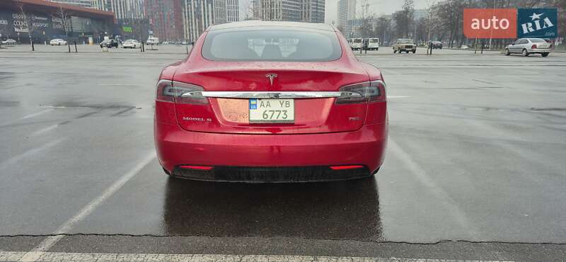 Лифтбек Tesla Model S 2017 в Киеве фото 32 Лифтбек Tesla Model S 2017 в Киеве