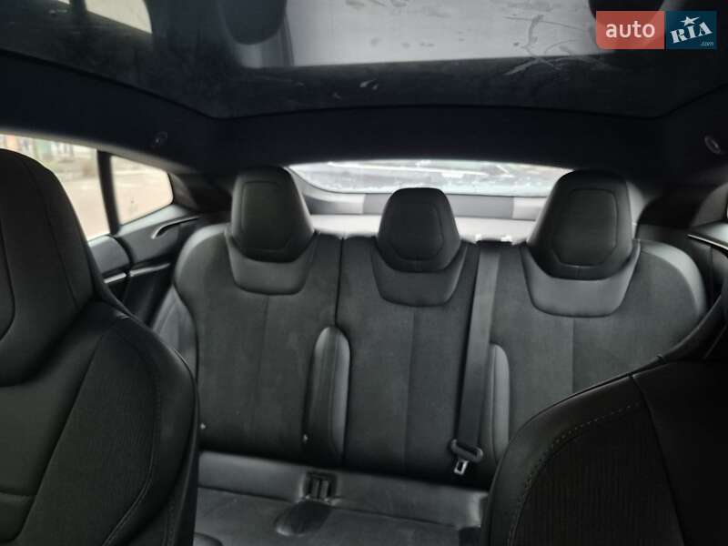 Лифтбек Tesla Model S 2017 в Киеве фото 20 Лифтбек Tesla Model S 2017 в Киеве