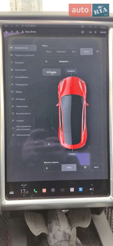 Лифтбек Tesla Model S 2017 в Киеве фото 25 Лифтбек Tesla Model S 2017 в Киеве