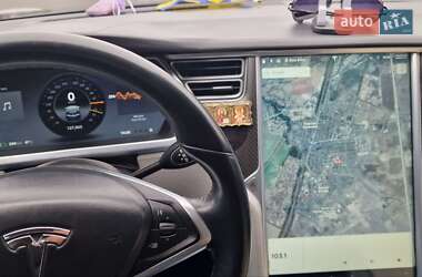 Лифтбек Tesla Model S 2014 в 