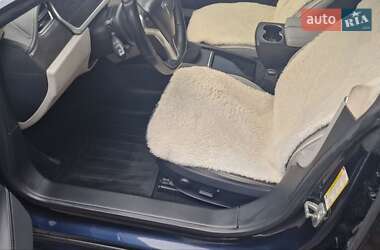 Лифтбек Tesla Model S 2014 в 