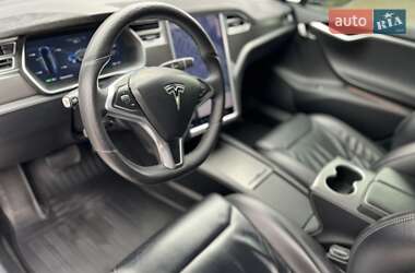 Лифтбек Tesla Model S 2017 в 