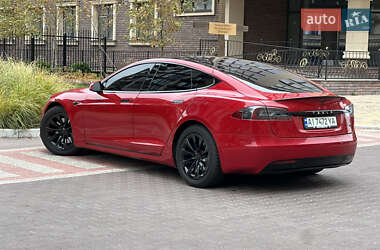Лифтбек Tesla Model S 2016 в 