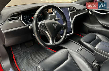 Лифтбек Tesla Model S 2016 в 
