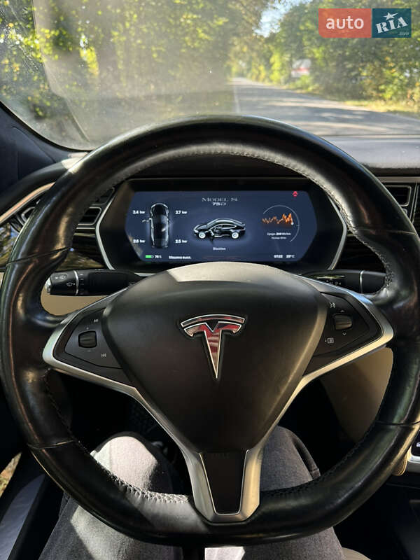 Лифтбек Tesla Model S 2016 в Хмельницком фото 9 Лифтбек Tesla Model S 2016 в Хмельницком