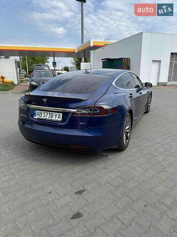 Лифтбек Tesla Model S 2017 в Херсоне