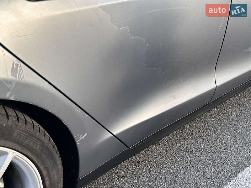 Лифтбек Tesla Model S 2014 в Киеве