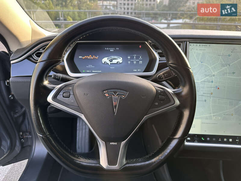 Лифтбек Tesla Model S 2014 в Киеве