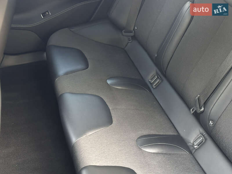 Лифтбек Tesla Model S 2014 в Киеве