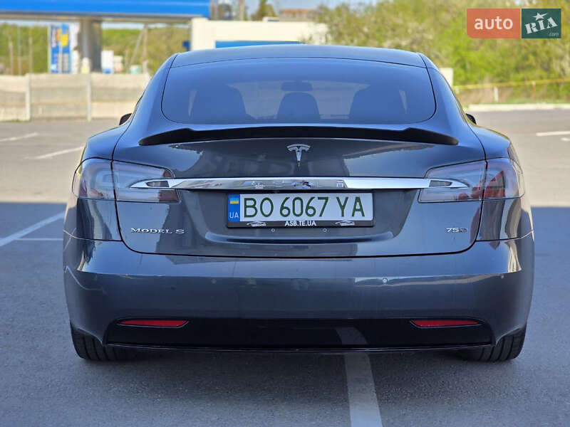 Лифтбек Tesla Model S 2018 в Тернополе