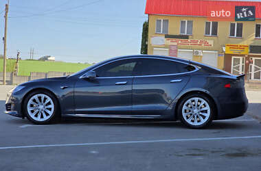 Лифтбек Tesla Model S 2018 в 