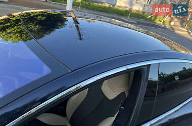 Лифтбек Tesla Model S 2013 в 