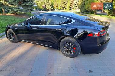 Лифтбек Tesla Model S 2020 в 