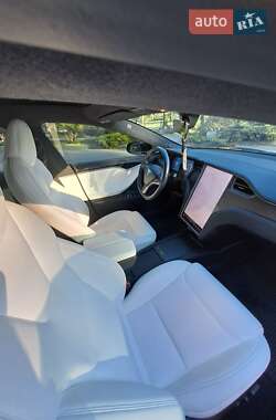 Лифтбек Tesla Model S 2020 в 