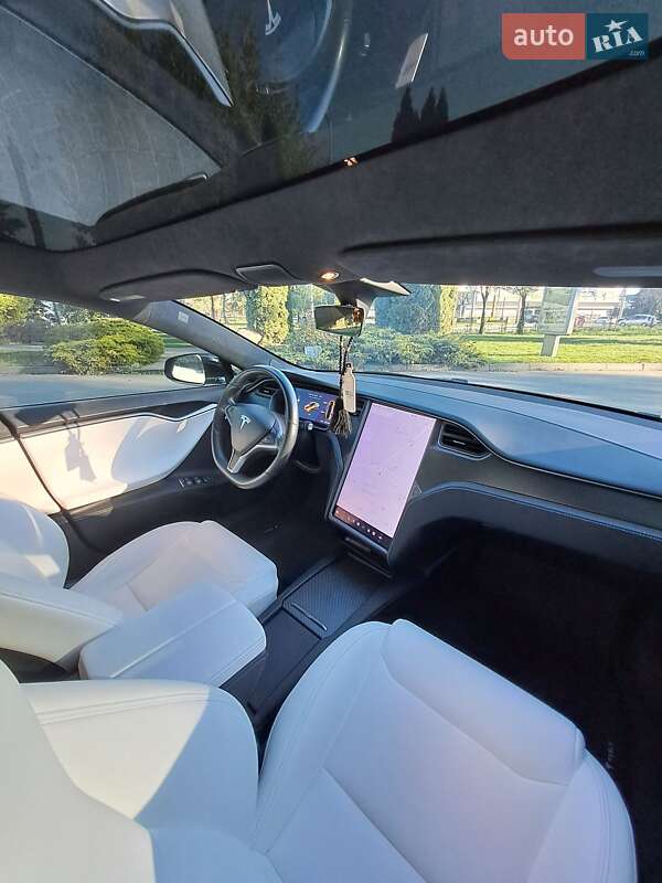 Лифтбек Tesla Model S 2020 в Тернополе